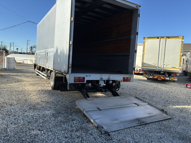 日野レンジャーアルミウイング中型（4t）[写真12]