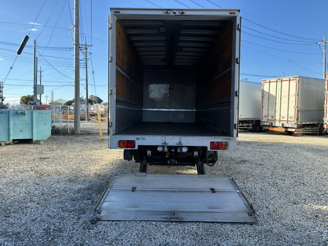 日野レンジャーアルミウイング中型（4t）[写真13]