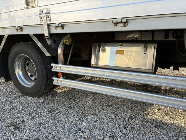 日野レンジャーアルミウイング中型（4t）[写真27]