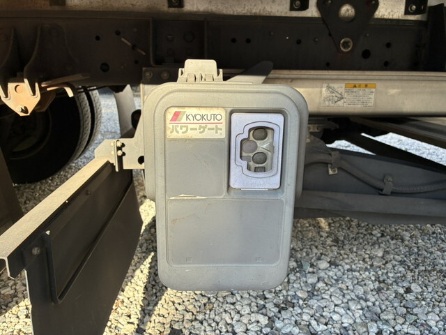 日野レンジャーアルミウイング中型（4t）[写真33]