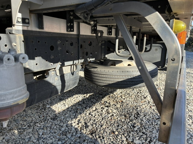 日野レンジャーアルミウイング中型（4t）[写真36]