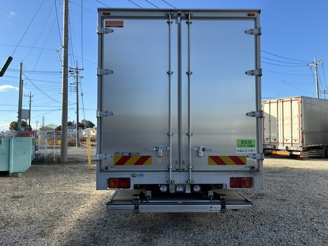 日野レンジャーアルミウイング中型（4t）[写真09]