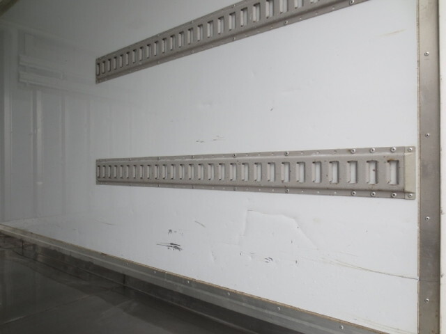 三菱ふそうキャンター冷凍車（冷蔵車）小型（2t・3t）[写真25]