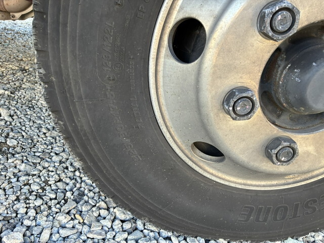 いすゞフォワード冷凍車（冷蔵車）中型（4t）[写真24]