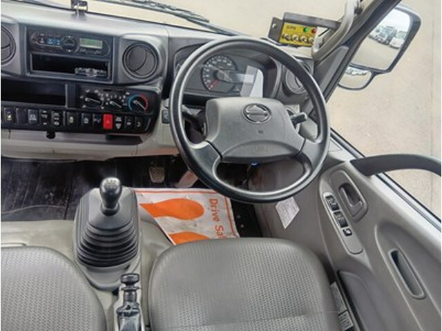 日野デュトロパッカー車（塵芥車）小型（2t・3t）[写真26]