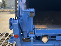 UDトラックスコンドルパッカー車（塵芥車）中型（4t）[写真15]