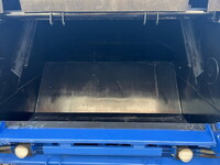 UDトラックスコンドルパッカー車（塵芥車）中型（4t）[写真10]