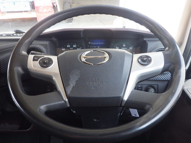 日野レンジャーアルミウイング中型（4t）[写真25]