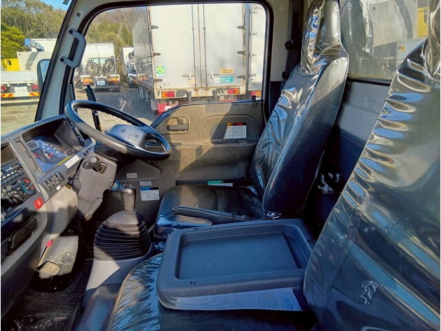 いすゞエルフ高所作業車小型（2t・3t）[写真18]