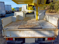 いすゞエルフ高所作業車小型（2t・3t）[写真25]