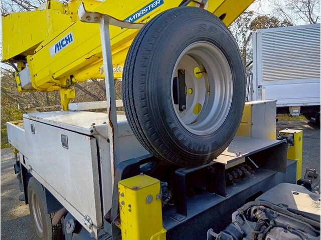 いすゞエルフ高所作業車小型（2t・3t）[写真26]