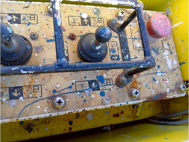 いすゞエルフ高所作業車小型（2t・3t）[写真37]