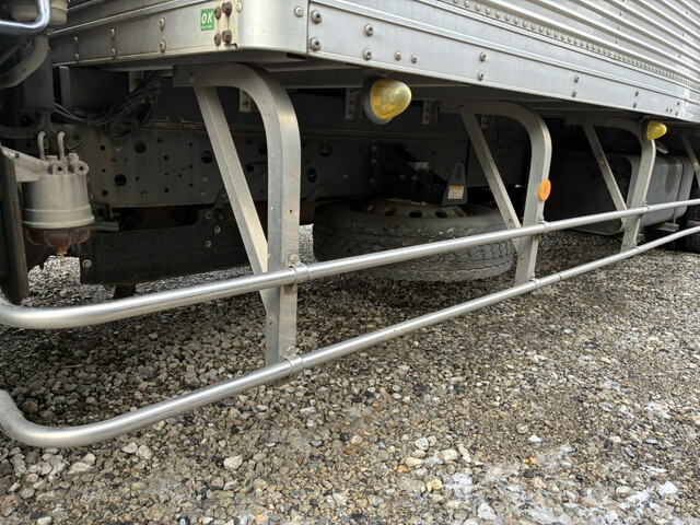 日野レンジャーアルミバン中型（4t）[写真17]