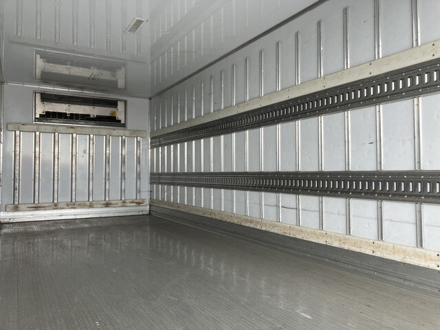 日野レンジャー冷凍車（冷蔵車）中型（4t）[写真13]