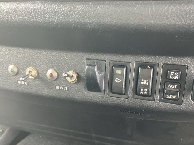 日野レンジャー冷凍車（冷蔵車）中型（4t）[写真38]