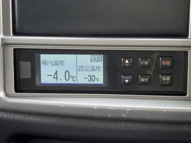 日野レンジャー冷凍車（冷蔵車）中型（4t）[写真14]
