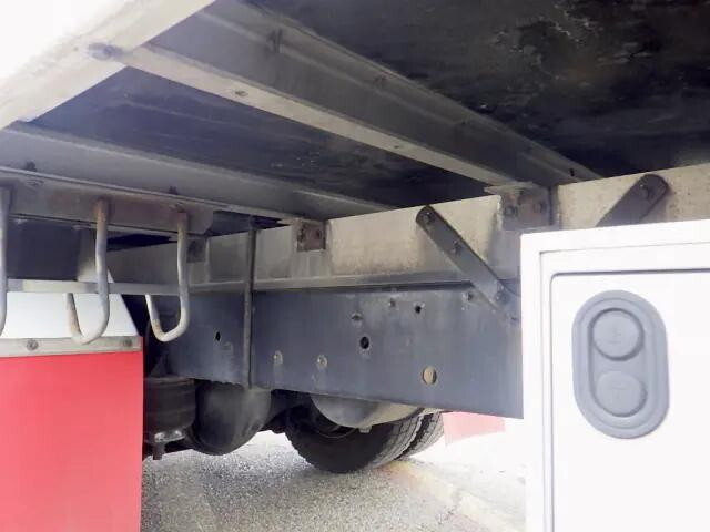 日野レンジャー冷凍車（冷蔵車）中型（4t）[写真22]