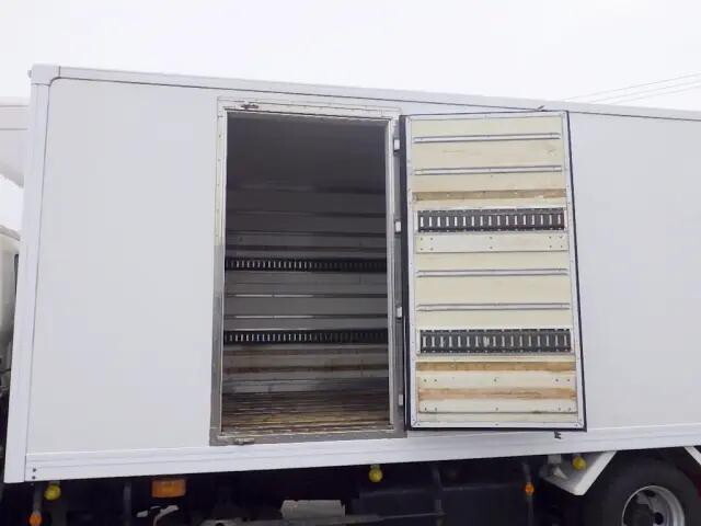 日野レンジャー冷凍車（冷蔵車）中型（4t）[写真27]