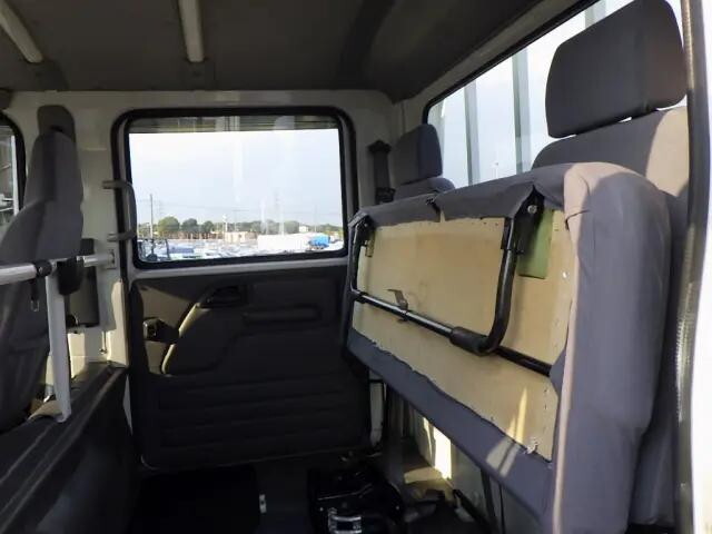 いすゞエルフダブルキャブ（Wキャブ）小型（2t・3t）[写真10]