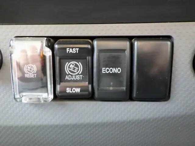 いすゞエルフダブルキャブ（Wキャブ）小型（2t・3t）[写真19]