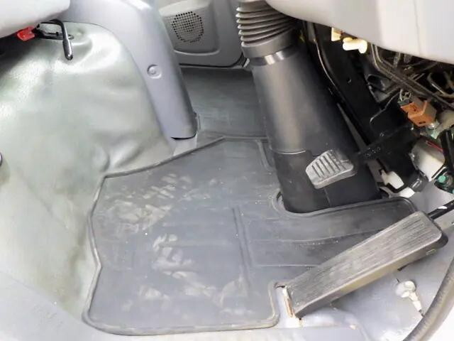 いすゞエルフダブルキャブ（Wキャブ）小型（2t・3t）[写真22]