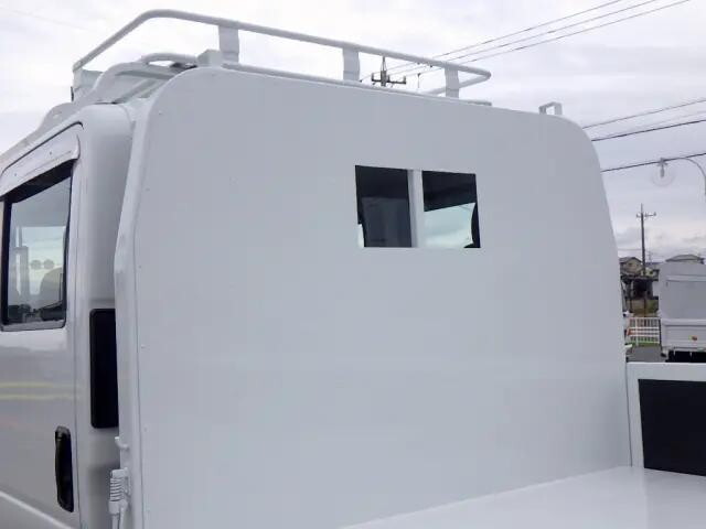 いすゞエルフダブルキャブ（Wキャブ）小型（2t・3t）[写真10]