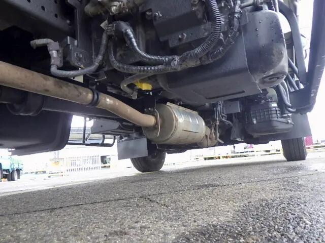 いすゞエルフダブルキャブ（Wキャブ）小型（2t・3t）[写真34]