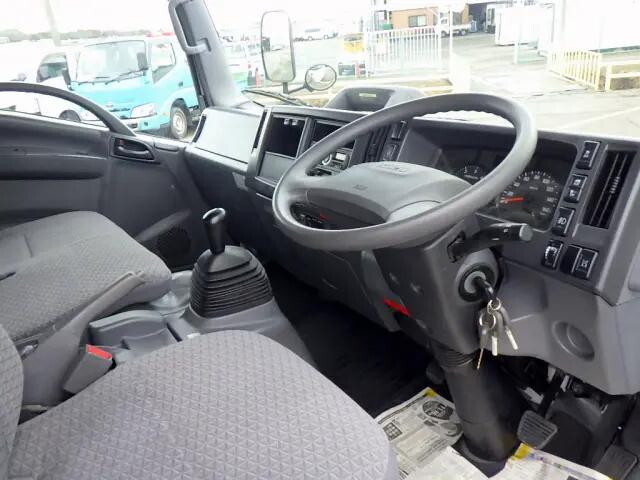 いすゞエルフダブルキャブ（Wキャブ）小型（2t・3t）[写真37]