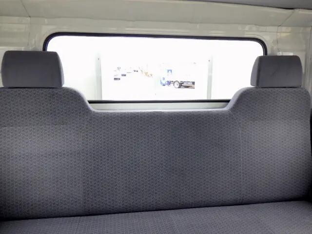 いすゞエルフダブルキャブ（Wキャブ）小型（2t・3t）[写真38]