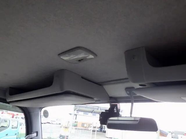 いすゞエルフダブルキャブ（Wキャブ）小型（2t・3t）[写真39]