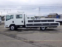 いすゞエルフダブルキャブ（Wキャブ）小型（2t・3t）[写真09]