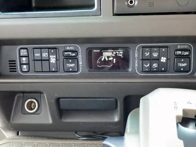 三菱ふそうローザマイクロバス[写真13]