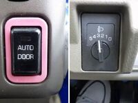 三菱ふそうローザマイクロバス[写真18]