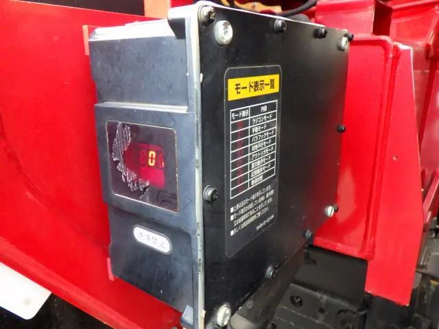 三菱ふそうキャンタークレーン5段小型（2t・3t）[写真38]