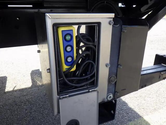 日野レンジャーアルミブロック中型（4t）[写真13]