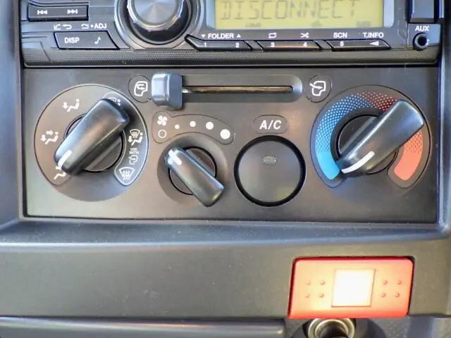 いすゞエルフダンプ小型（2t・3t）[写真15]