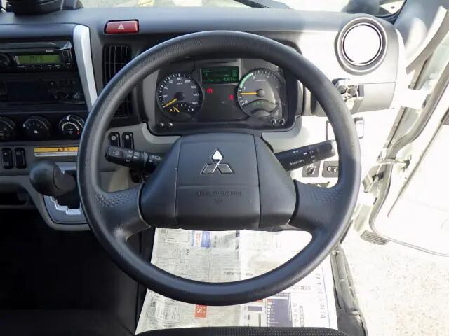 三菱ふそうキャンター冷凍車（冷蔵車）小型（2t・3t）[写真14]