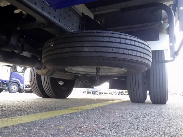 三菱ふそうキャンター冷凍車（冷蔵車）小型（2t・3t）[写真22]