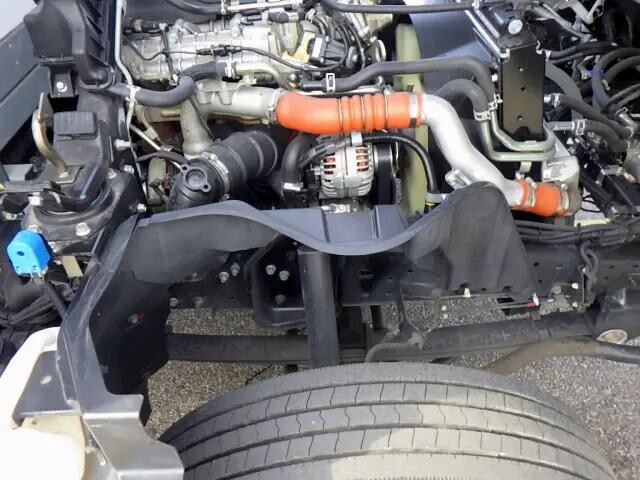 三菱ふそうキャンター冷凍車（冷蔵車）小型（2t・3t）[写真28]