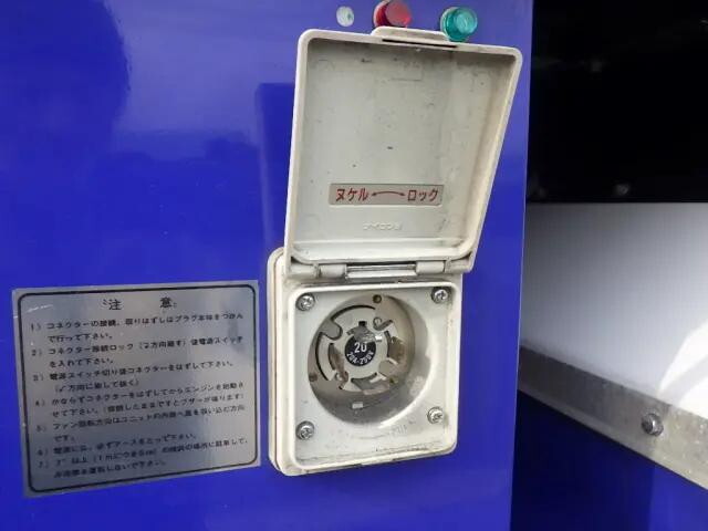 三菱ふそうキャンター冷凍車（冷蔵車）小型（2t・3t）[写真37]