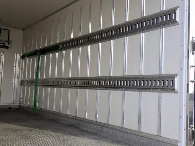 三菱ふそうキャンター冷凍車（冷蔵車）小型（2t・3t）[写真07]