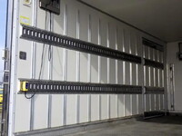 三菱ふそうキャンター冷凍車（冷蔵車）小型（2t・3t）[写真09]