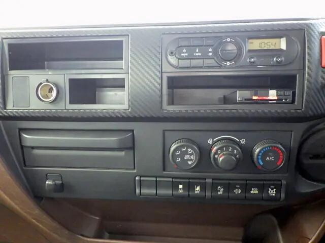 日野レンジャークレーン4段中型（4t）[写真15]