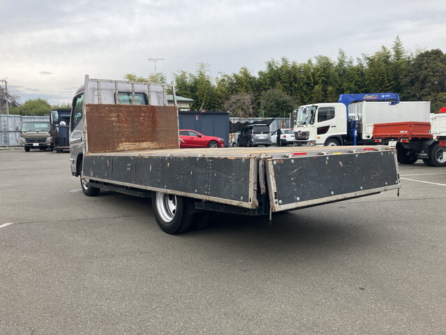 三菱ふそうキャンター平ボディ小型（2t・3t）[写真14]