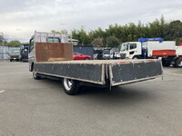 三菱ふそうキャンター平ボディ小型（2t・3t）[写真15]