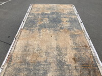 三菱ふそうキャンター平ボディ小型（2t・3t）[写真17]