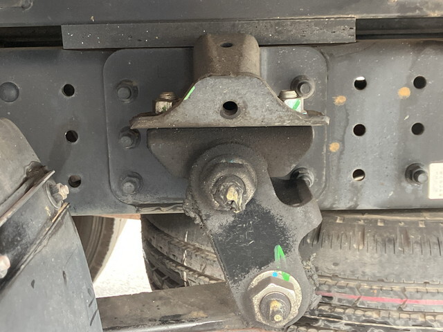 三菱ふそうキャンター平ボディ小型（2t・3t）[写真20]