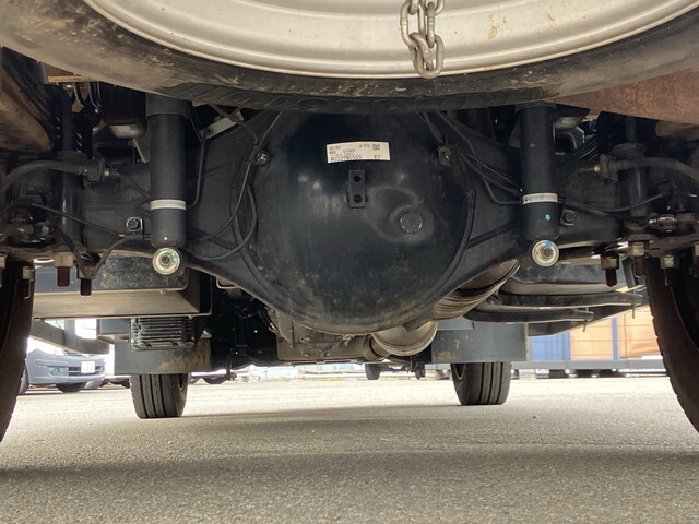 三菱ふそうキャンター平ボディ小型（2t・3t）[写真27]