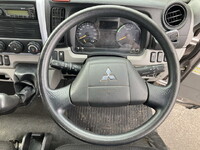 三菱ふそうキャンター平ボディ小型（2t・3t）[写真34]