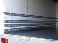 いすゞフォワードアルミバン中型（4t）[写真11]